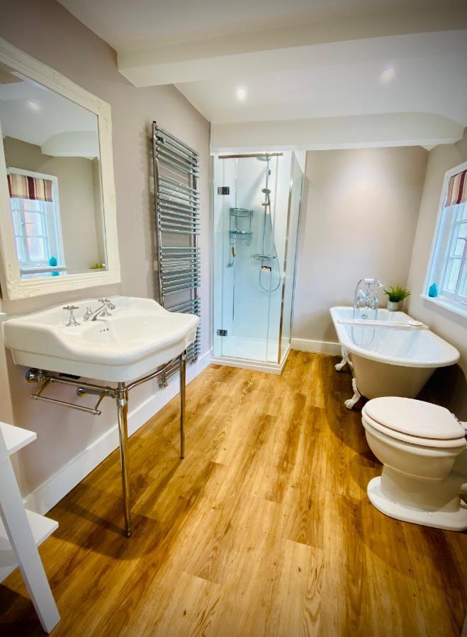 Pass The Keys Superbly Located Handsome Georgian Townhouse Shrewsbury Luaran gambar