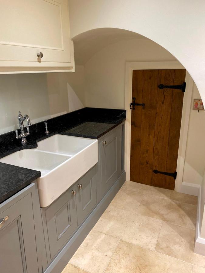 Pass The Keys Superbly Located Handsome Georgian Townhouse Shrewsbury Luaran gambar